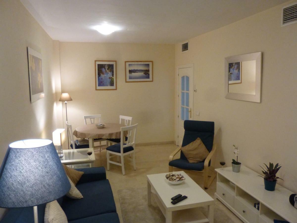 Modern 2 Bed / 2 Bath Apartment Ideally Located By Beach & Marina Manilva Exterior foto